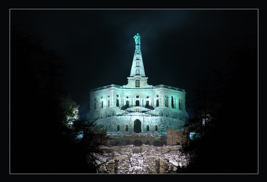 Herkules bei Nacht